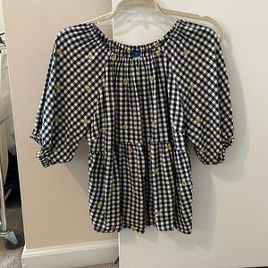 Black and white baby doll top from Old Navy